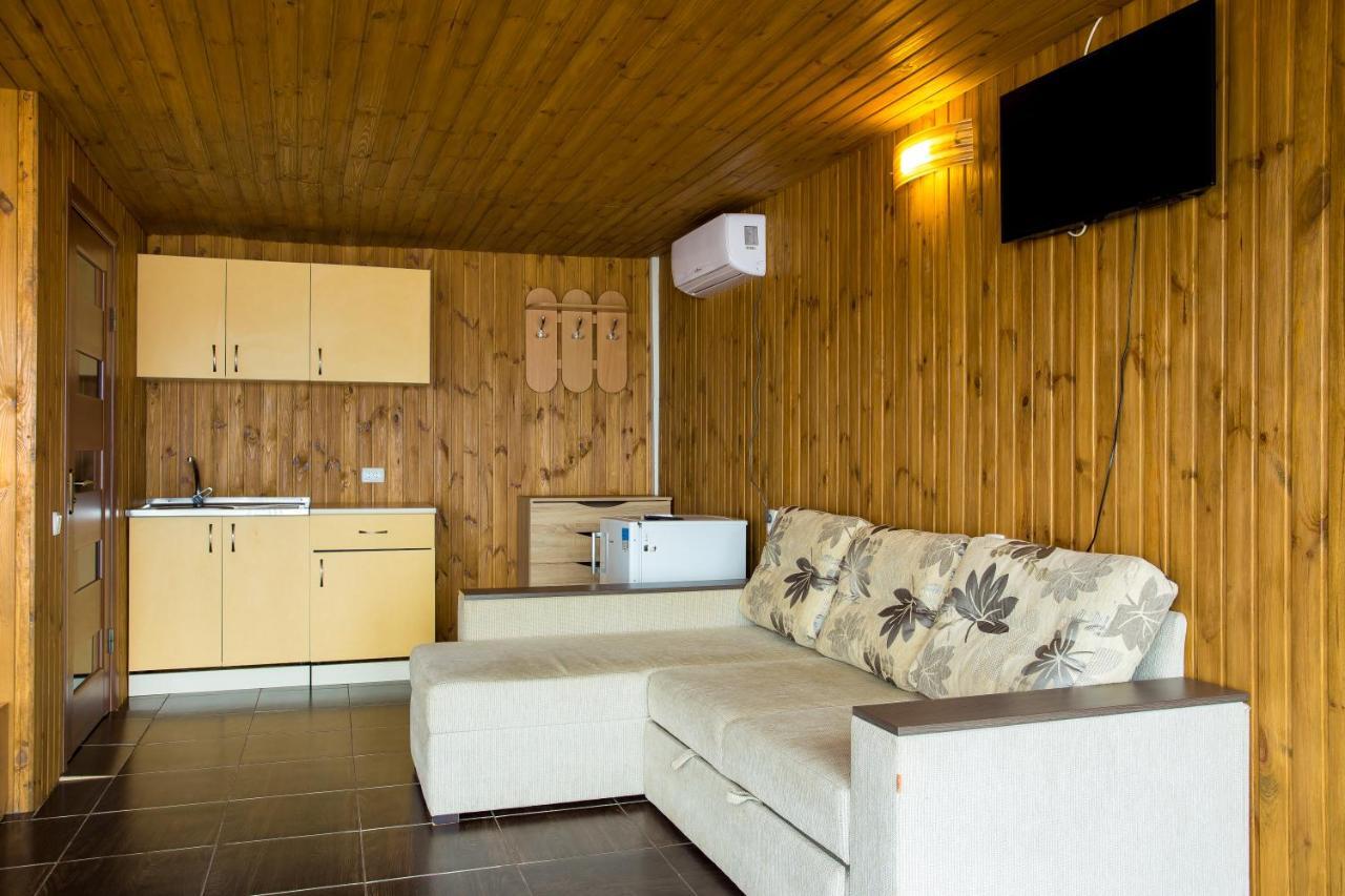 Hôtel Б/О Pina Colada à Otchakiv Extérieur photo