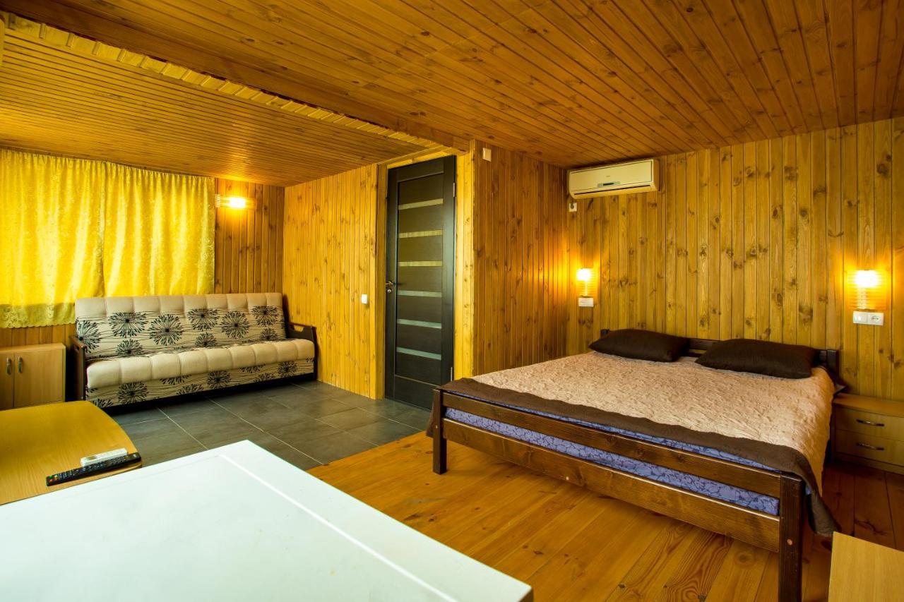 Hôtel Б/О Pina Colada à Otchakiv Extérieur photo